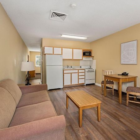 Affordable Suites Wilson Exterior photo