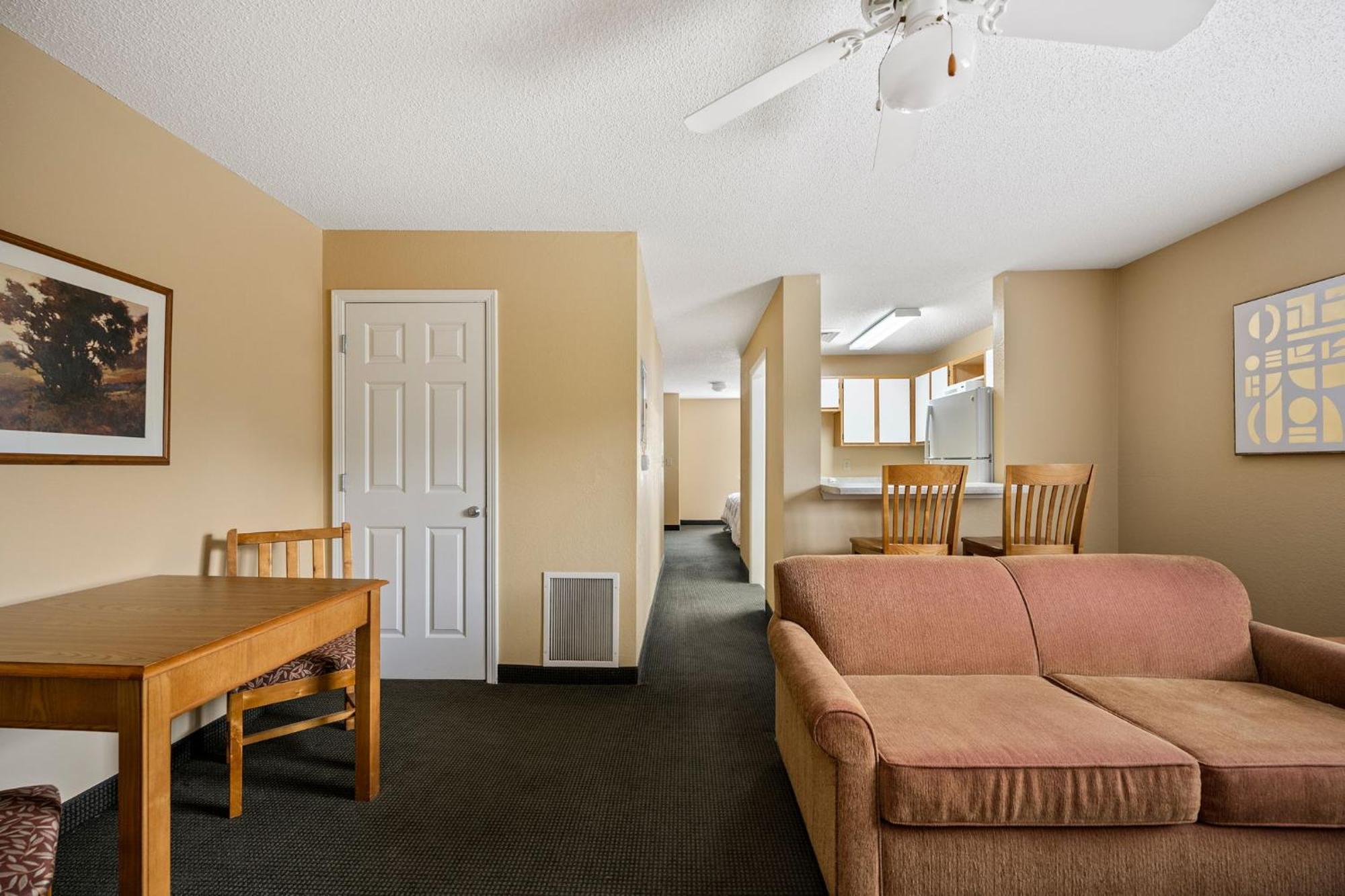 Affordable Suites Wilson Exterior photo